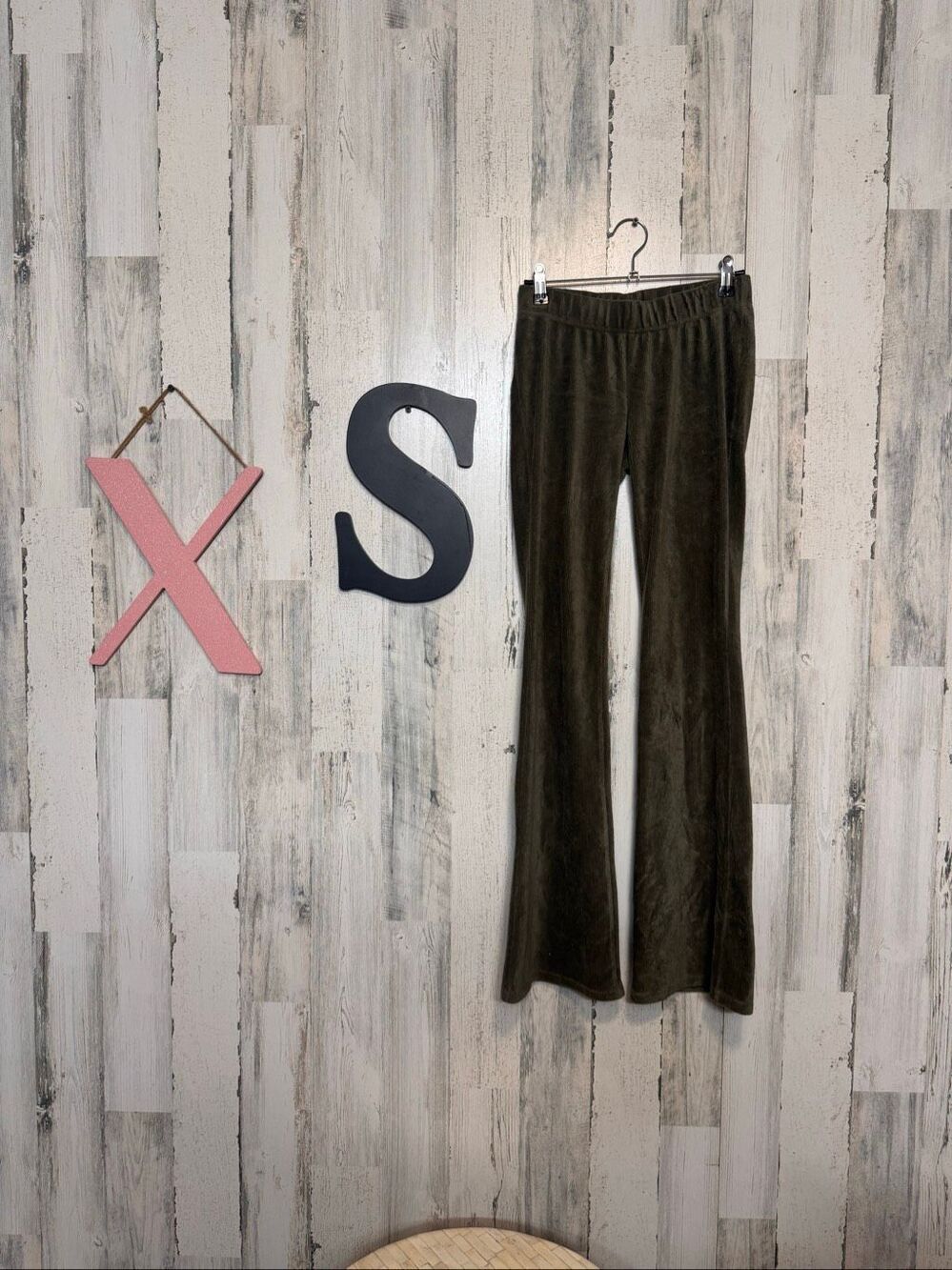 Wild Fable Ribbed Velour Flare Pants Womens XS Olive Green High Rise Lounge